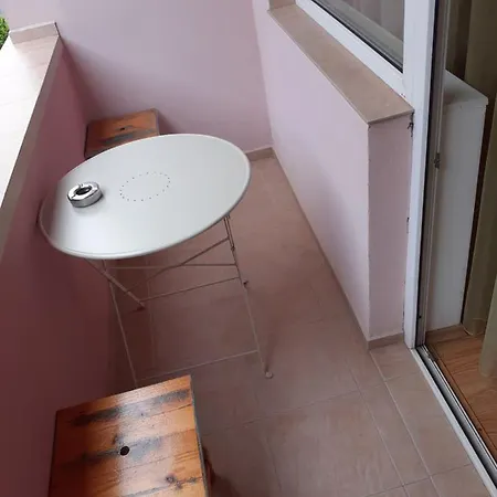 Casa de hóspedes Roza - 2*